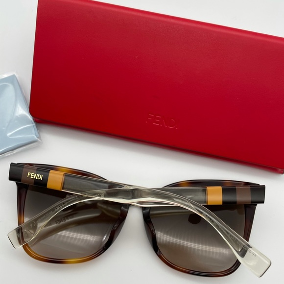 Fendi - Picture 3 of 10